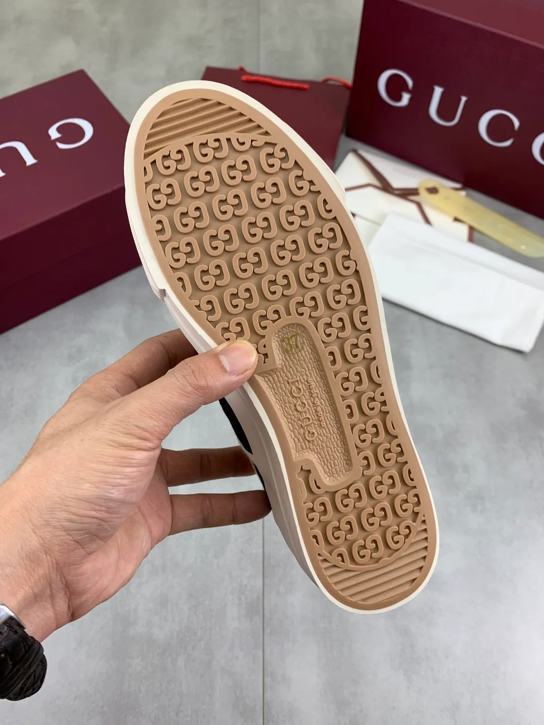 Men's shoes 💰P480 New Gucci thick-soled cloth shoes for women, high-quality version with logo patterned cloth surface, 5mm thick sole, ultra-light shoes, versatile and comfortable.  Fabric: Versatile floral fabric Lining: Versatile canvas Feet: Towel fabric Code number: 35-41 (41 customized) Packaging: Original packaging